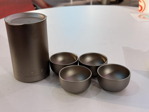 钛茶杯 含四个小茶杯（预售） 商品图1