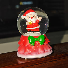 【礼物季】暖冬圣诞45#潮玩圣诞老人水晶球装饰生日礼物-纪念日百货门店同款167447605