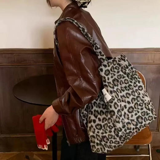 2025新款毛呢托特包 东大门同款 包身容量大 通勤百搭 商品图1