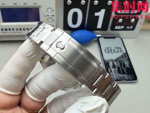 劳力士 新款EWE游艇名仕型 银游艇42mm 钛金属 超轻 钛游艇 男士腕表 表径42mm 商品图7