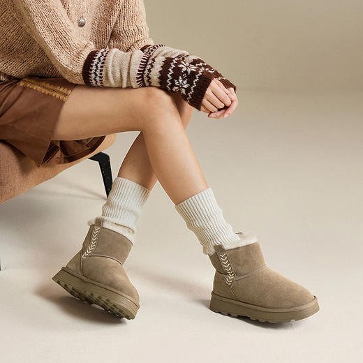 千百度厚底时尚雪地靴女暖暖靴加绒短靴棉鞋A25758976 商品图2