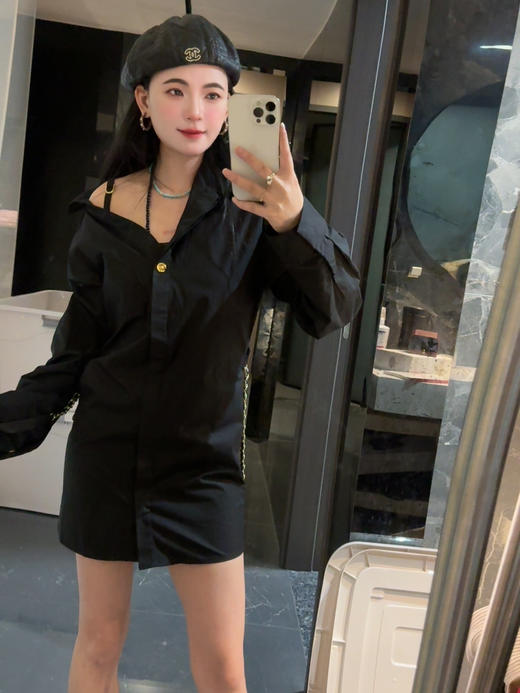 Jacqu&emus FW23 黑色露肩衬衫裙 商品图6