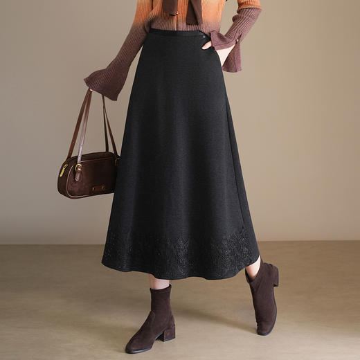 「自」全新升级【铂金会员165/天猫219/差价54】(13415)洛诗琳蕾丝拼接直筒毛呢半身裙2025秋冬新款高腰显瘦A字裙 商品图1