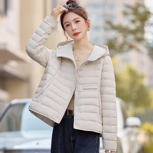 轻便排骨羽绒服女短款，宽松连帽90白鸭绒小个子外套潮HR-YUMO1006 商品图0