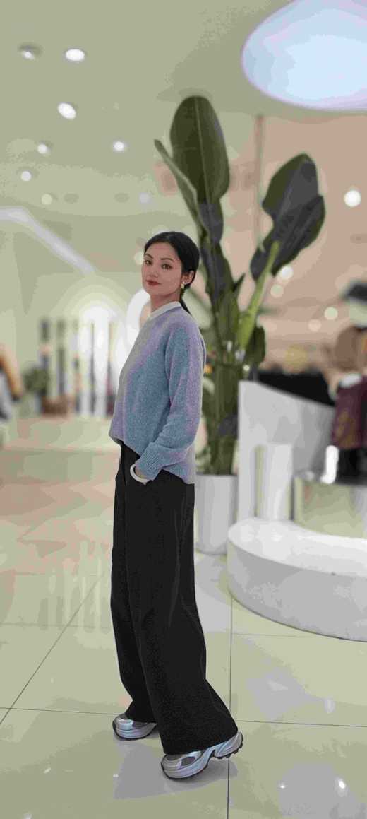 585511圆领羊绒衫 商品图2