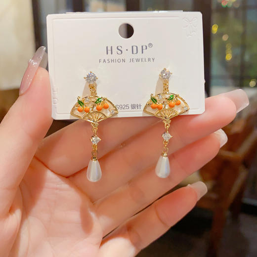 【柿柿如意扇子耳坠】敦煌小众中国风滴油 柿子扇形水滴珍珠耳坠女 个性时尚轻奢温柔百搭耳环 商品图3