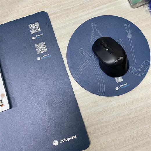 丹麦Coloplast （科乐普）大号办公电脑桌垫+鼠标垫套装 商品图1