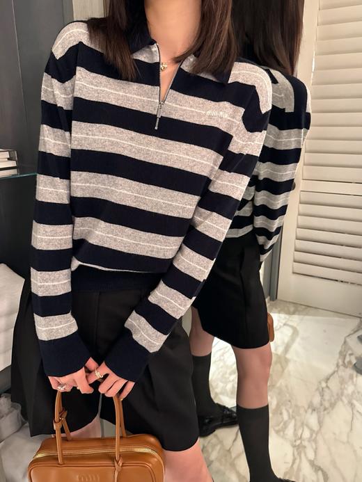 缪缪 25年秋冬新款 蓝灰条毛衣(KX*MM) 商品图4