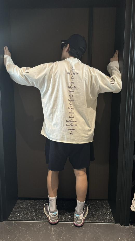 宽松版型情侣款长袖T（波哥穿S码） 商品图13