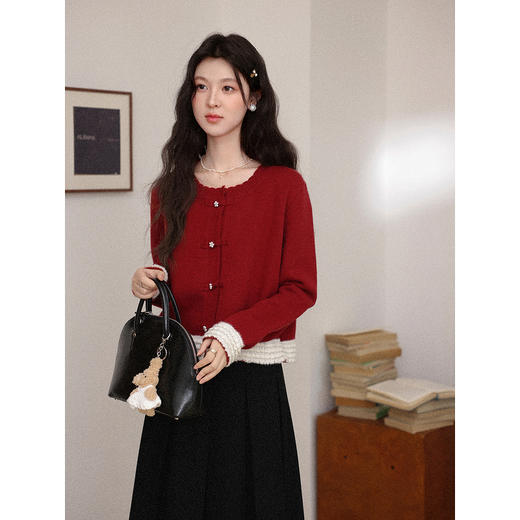 鹿向南「中式雅致」气质国风红色毛衣女2025年秋冬设计感长袖上衣 商品图1