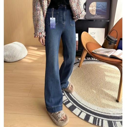 D111134秋冬季四面弹微喇裤女加薄绒保暖显瘦显腿长牛仔裤 商品图1