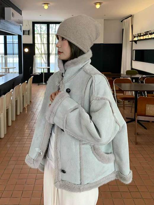 💓赠送包包❗️进口海岛空气层麂皮绒❗️【AUChris加厚款麂皮绒皮毛一体毛绒外套AUC110506】🌺内里定做水貂绒❗️蓬松柔软，暖过小火炉 💰淘宝价：459¥/件 💰团购价：209¥/件 商品图4