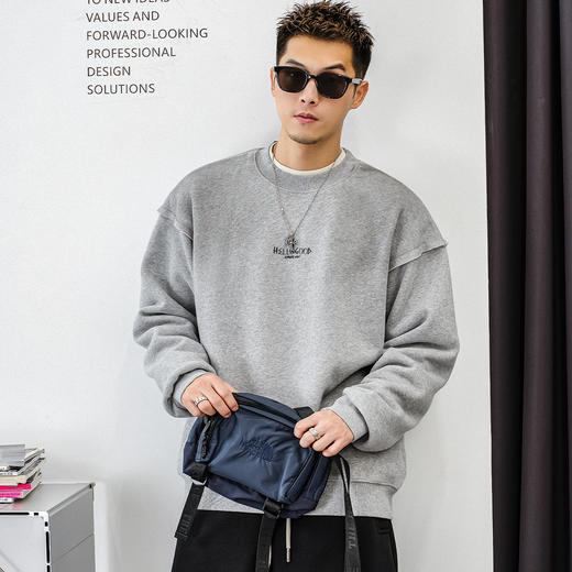 徐太浪【街头风 帅气字母】加绒卫衣男秋冬款大码百搭打底衫上衣 商品图3