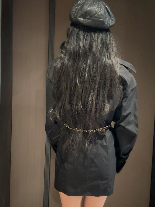 Jacqu&emus FW23 黑色露肩衬衫裙 商品图5