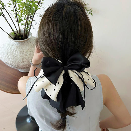 韩系绸缎波点马尾夹蝴蝶结半扎头饰-纪念日百货门店同款167295672 商品图2