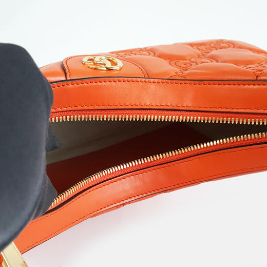 【98新】Gucci古驰739709橘色全皮压纹Matelasse月牙包腋下包单肩包女士031125TJ57 商品图8