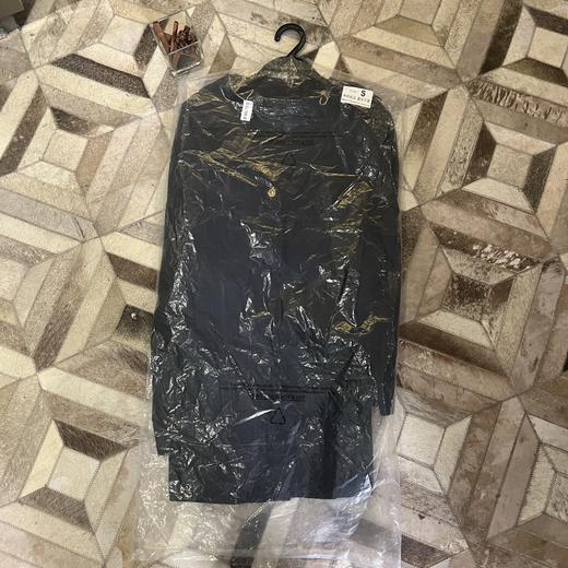 Jacqu&emus FW23 黑色露肩衬衫裙 商品图9