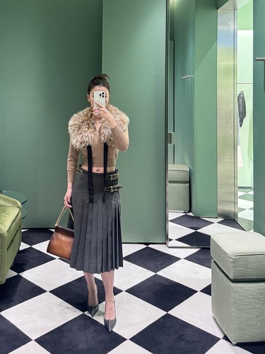 普拉达 25年新款 卡其色半拉链针织衫(KX*MM) 商品图4