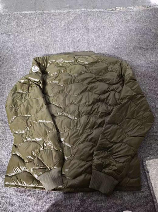 菱格纹拉链羽绒服轻盈保暖冬季必备 商品图1