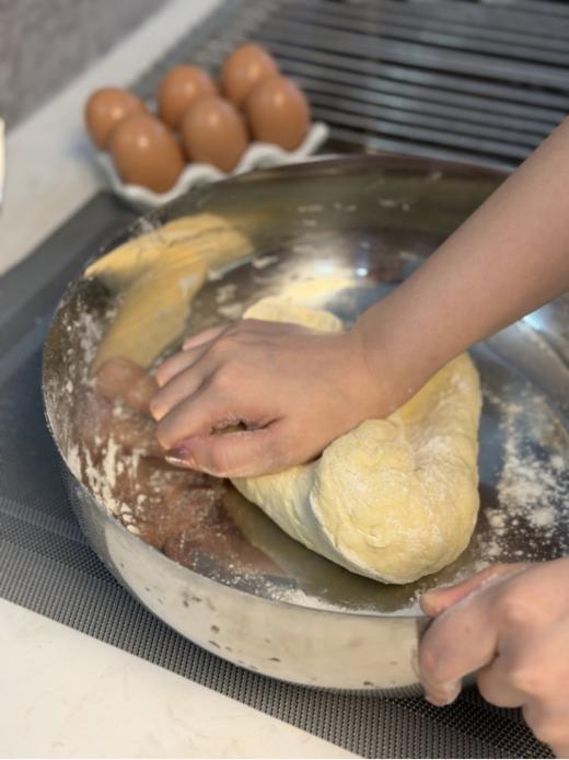 🌸烘焙博主都在用的和面盆！超大容量，一次能揉 2 斤面团🥣食品级和面盆，用着超放心『易铂食品级30CM汉斯和面盆』 某宝同款在售128元💰 商品图3