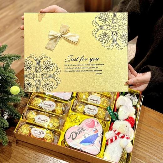 🎄✨圣诞节倒计时啦！【德芙圣诞节限定巧克力礼盒】☺️ 你的甜蜜小礼物准备好了吗？👀 我发现了一款超级精美的巧克力礼盒 😎简直是送礼自用两相宜的宝藏好物！🎁 商品图1