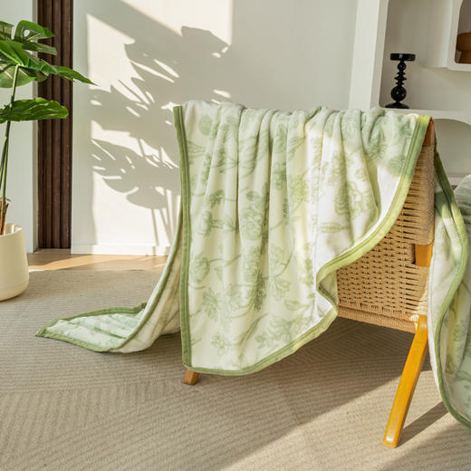 红蜻蜓云丝绒盖毯-青澜暖韵 商品图4