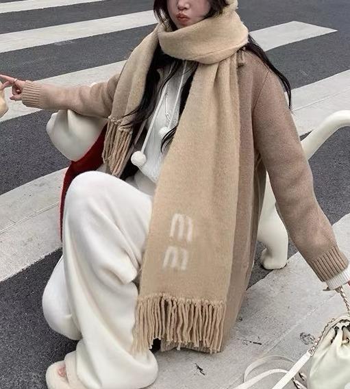 女款马海毛围巾zh017 商品图1