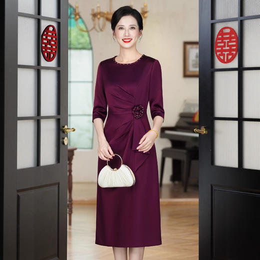 Q60726 妈妈婚宴敬酒晚礼服2025秋季新款醋酸缎高端喜婆婆年轻旗袍 商品图0