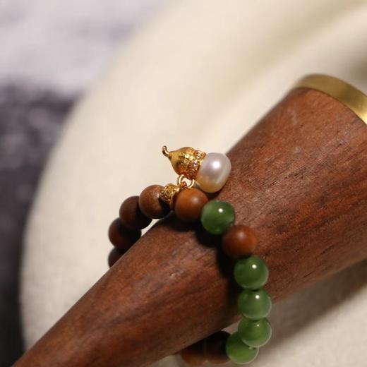 治愈系中带一点点小俏皮 灵动知足的感觉 4mm老山檀+碧玉 925古法银镀金葫芦提溜+天然珍珠 戒指 商品图6