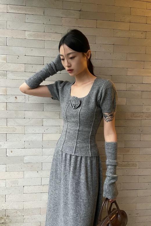 ANSUABEL 灰色时髦款袖套针织上衣半裙套装 21422 商品图7