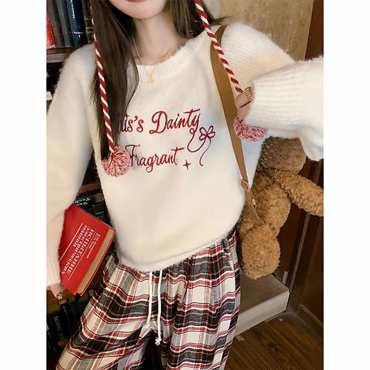 <曾小咸推荐> 现货秒杀！微信超特价！白色刺绣圆领毛衣 日常169.99 立减80 秒杀89.99！ 商品图3