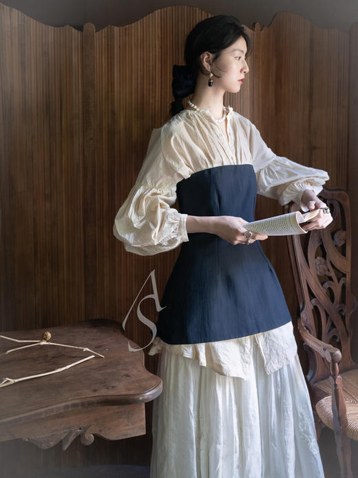 Studio Nicholson 25PF 藏蓝色Arles鱼骨雕塑抹胸上衣 商品图3