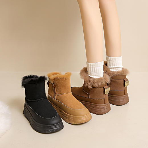 内里加绒！暖意融融！【板嫣&皮毛一体厚底雪地靴】承包冬日脚下风格 保暖+增高一部到位  4CM橡胶厚底 视觉增高 外圈磨砂皮质耐穿耐磨  温暖时髦双担 商品图2