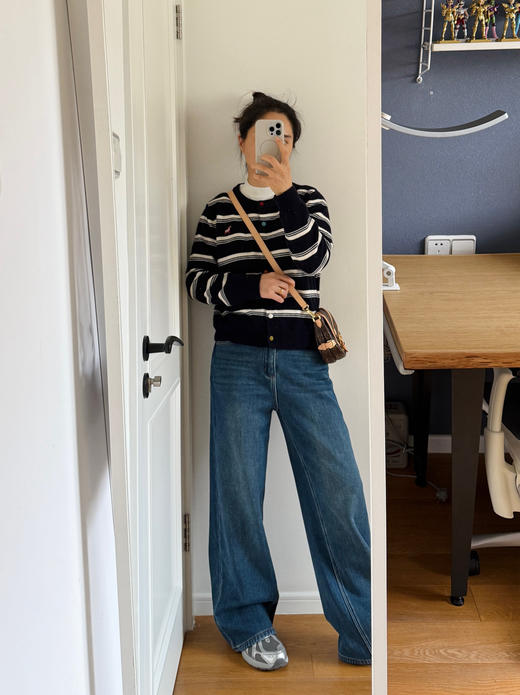 25秋冬--1条过冬+厚绒长腿抗风直筒牛仔裤【包邮+三天无理由退换】 商品图2