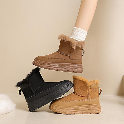 内里加绒！暖意融融！【板嫣&皮毛一体厚底雪地靴】承包冬日脚下风格 保暖+增高一部到位  4CM橡胶厚底 视觉增高 外圈磨砂皮质耐穿耐磨  温暖时髦双担 商品图1