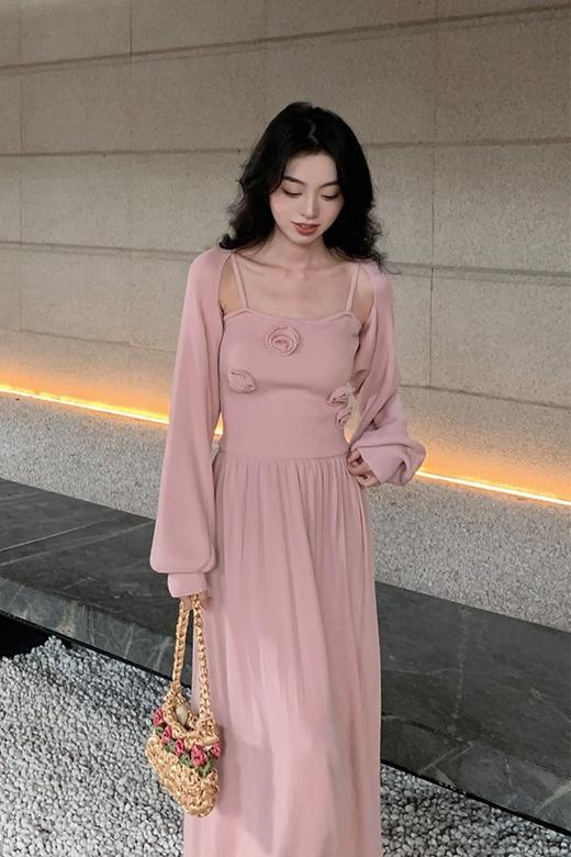 L.Fleuri 粉色立体花朵吊带披肩半裙针织套装 21437 商品图1