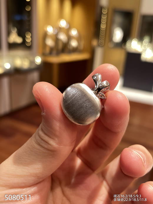 艳绿平安果吊坠  89999【5080511】 商品图7