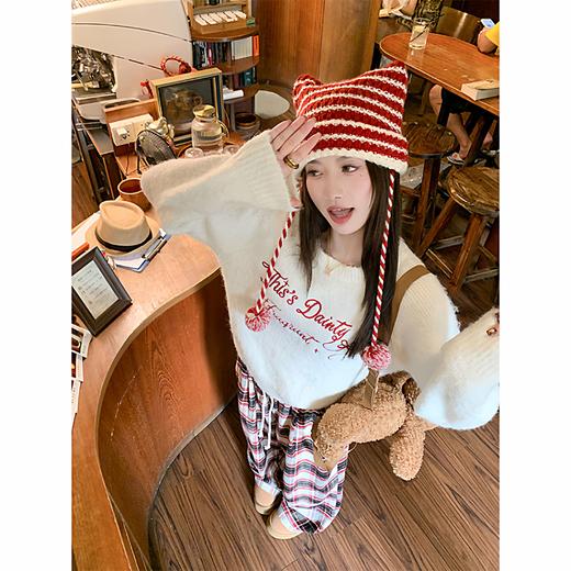 <曾小咸推荐> 现货秒杀！微信超特价！白色刺绣圆领毛衣 日常169.99 立减80 秒杀89.99！ 商品图2