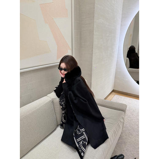 LINCHAOZHANG【米兰大片】LR250003 抖蓬外套 商品图3