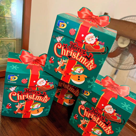 【圣诞专场】🎄 𝗠𝗘𝗥𝗥𝗬 𝗖𝗛𝗥𝗜𝗦𝗧𝗠𝗔𝗦 💰39.9给孩子安排一个圣诞魔方🔥《圣诞快乐变形魔方》 🎅🏻集炫酷超人&魔方二合一设计！ 质感霸屏！ 商品图7