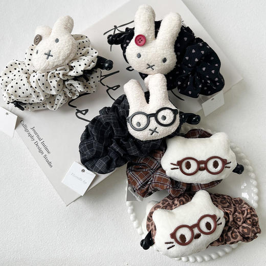 英伦学院风萌趣米菲兔香蕉夹-纪念日百货门店同款167746189 商品图0