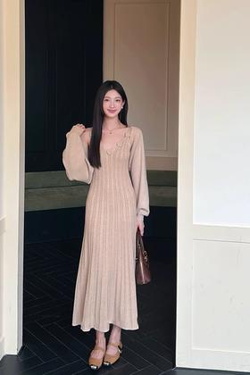 SIA SAYLOR 优雅提花针织浪漫钩花长款连衣裙披肩套装 21405