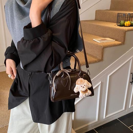 【YW】无忧购高级感油蜡皮小包包女百搭斜挎包百搭手提保龄球包（截单后5-7天发货） 商品图3