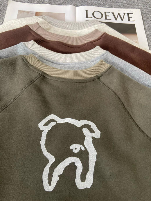 【秒杀价已调 直接拍】45R 日系 全棉撞色 男女同款 宽松插肩袖 前后小猪 猫肚肚感 薄绒 休闲印花 圆领卫衣 商品图8