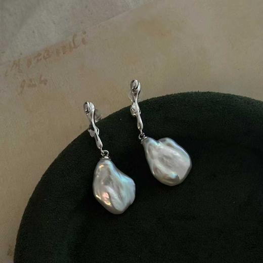 甄珠贝 淡水ji强光珍珠 滑皮巴洛克天鹅&无核ji光淡水keshi耳环 chao强冷光感 商品图5