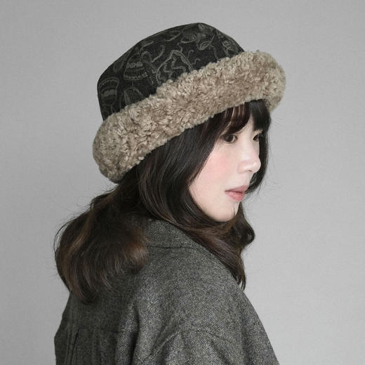 Kreuzzz 古绿色羊毛Marta刺绣毛绒软帽 商品图0