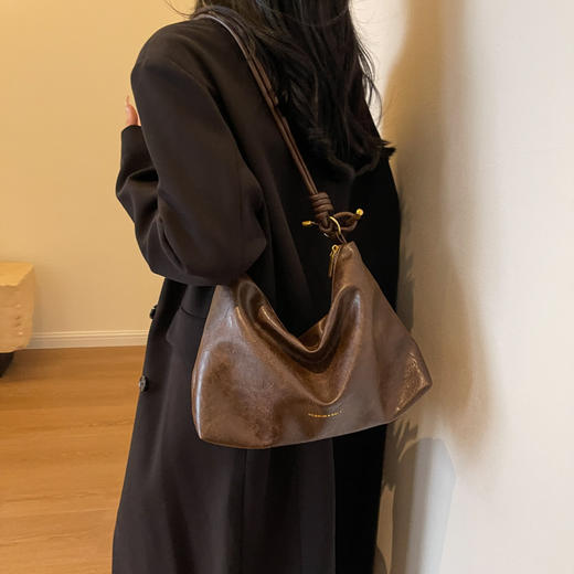 【YW】无忧购高级感大容量包包单肩腋下包时尚斜挎托特包ZL1281（截单后5-7天发货） 商品图1