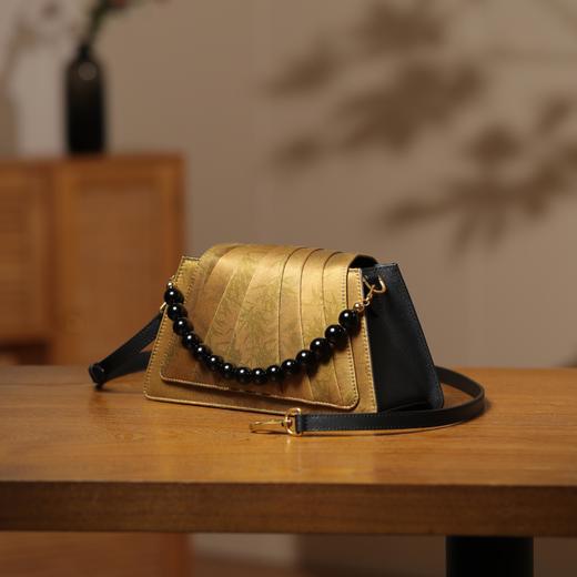 非遗“软黄金”做成的香云纱包，张爱玲都超爱的包包！ 商品图0