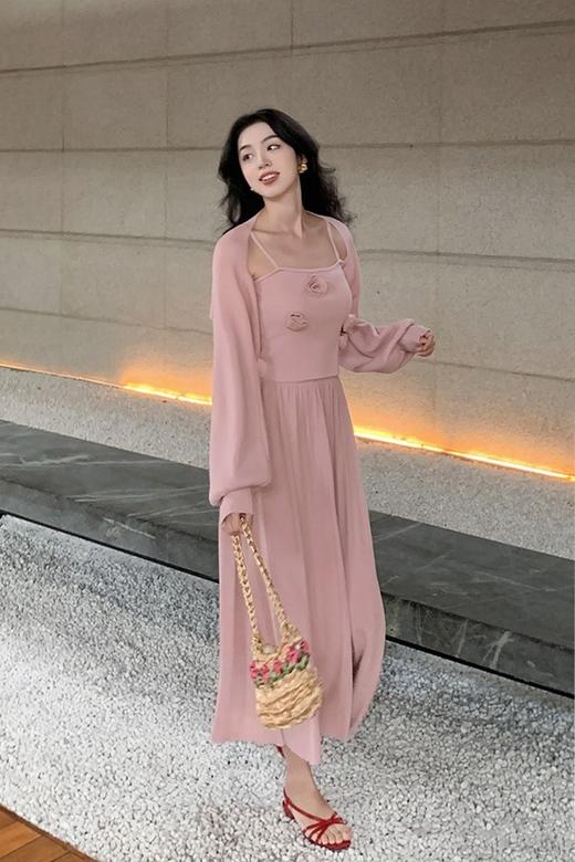 L.Fleuri 粉色立体花朵吊带披肩半裙针织套装 21437 商品图0