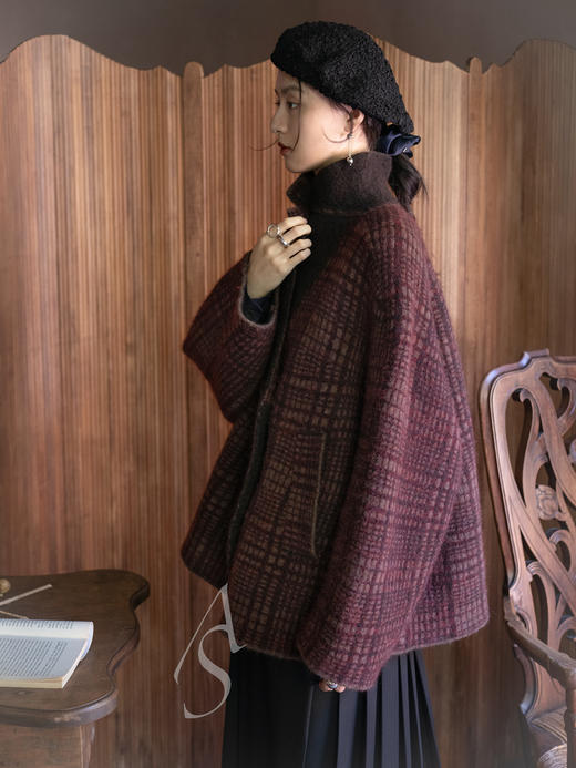 Boboutic 25AW 莓果格纹羊毛短外套 商品图3
